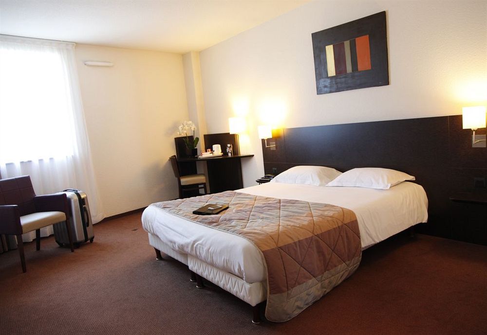 Brit Hotel Du Stade Rennes Ouest מראה חיצוני תמונה