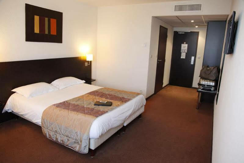 Brit Hotel Du Stade Rennes Ouest מראה חיצוני תמונה